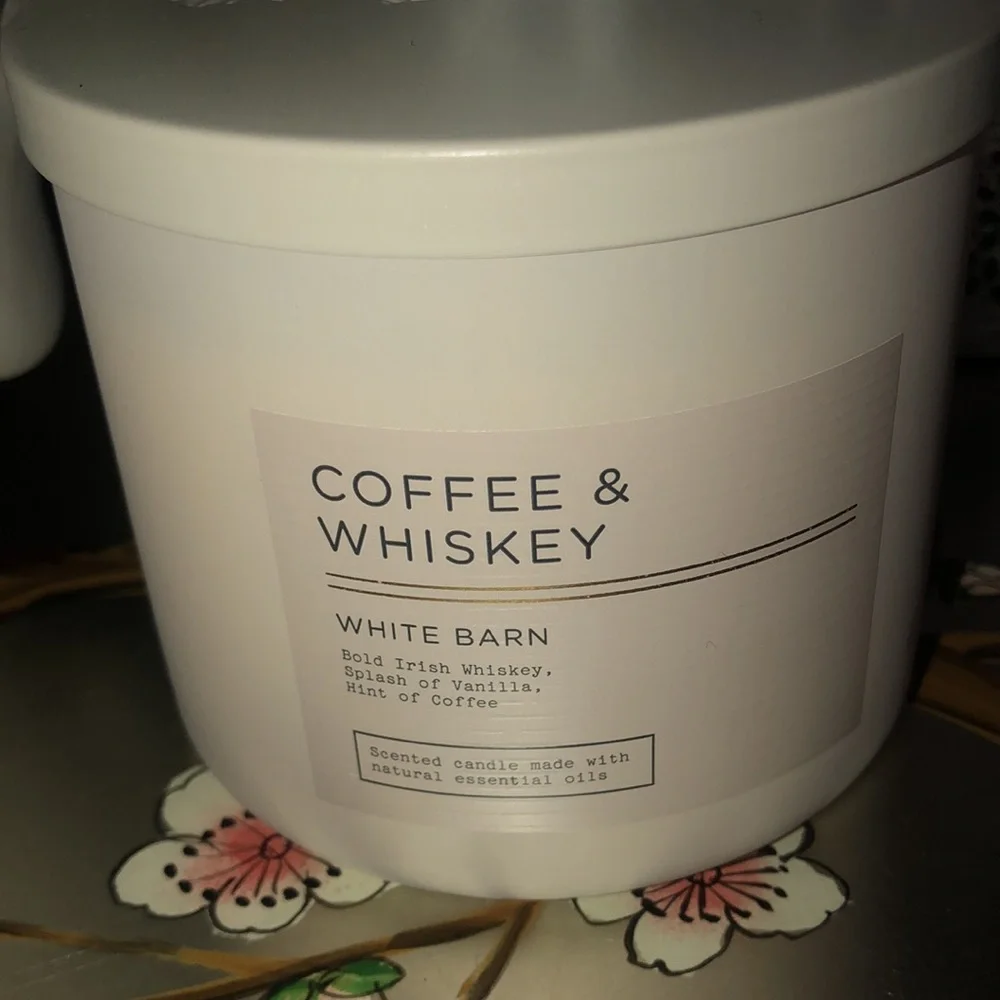 Bath and Bodyworks three wick candle coffee and whiskey White barn collection - Picture 2 of 4